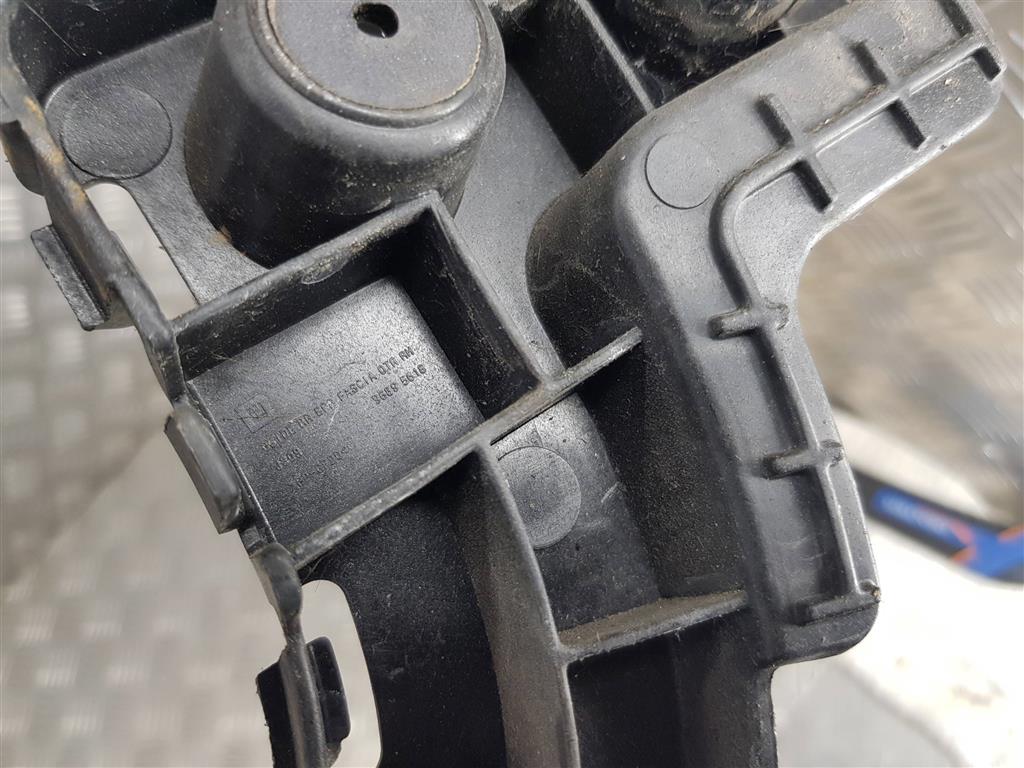 кронштейн бампера CHEVROLET  ORLANDO 1.8 AT (141 л.с.)Orlando  I (2010—2018) Минивэн 96895618, 1780 рублей, Москва