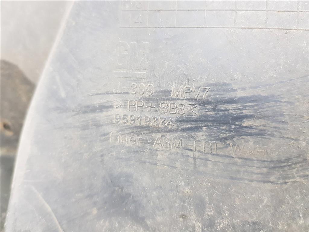 подкрылок CHEVROLET  ORLANDO 1.8 AT (141 л.с.)Orlando  I (2010—2018) Минивэн 95919374, 6730 рублей, Москва