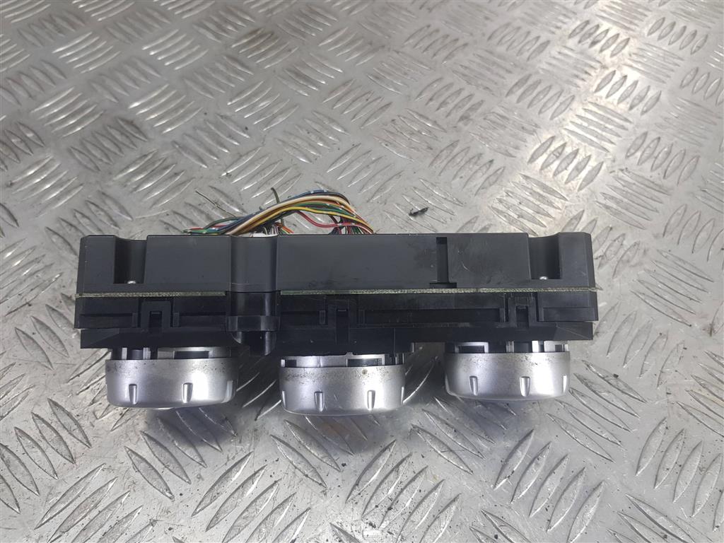 блок управления печкой MITSUBISHI L200  2.5 DI-D MT (136 л.с.)L200  IV (2006—2014) Пикап MN123598, 2360 рублей, Москва