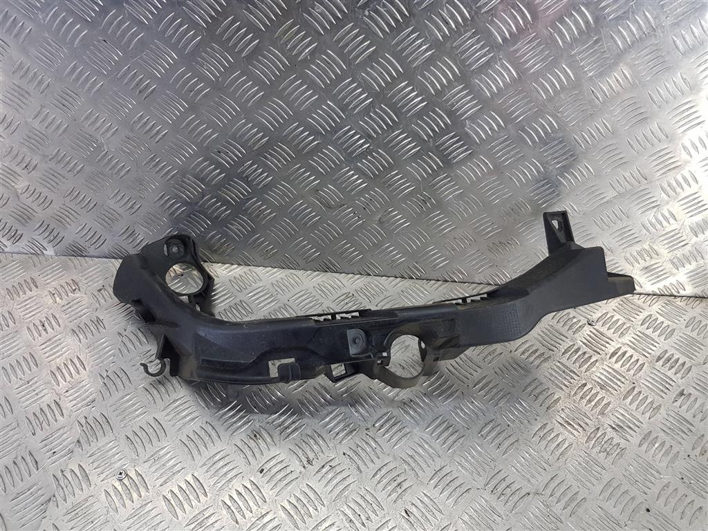 кронштейн фары BMW   7154724, 4540 рублей, Москва