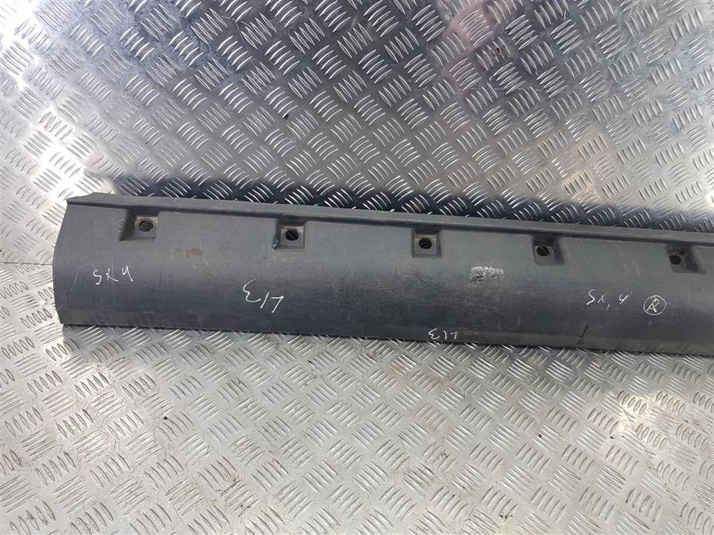 накладка порога SUZUKI SX4 1.6 MT (125 л.с.)Swift  III (2004—2011) Хетчбэк 7723179j0, 2240 рублей, Москва