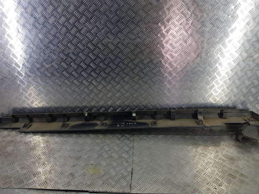 накладка порога HONDA CR-V 2.0 AT (150 л.с.)CR-V  II (2001—2004) Внедорожник 71800S9A000, 1670 рублей, Москва