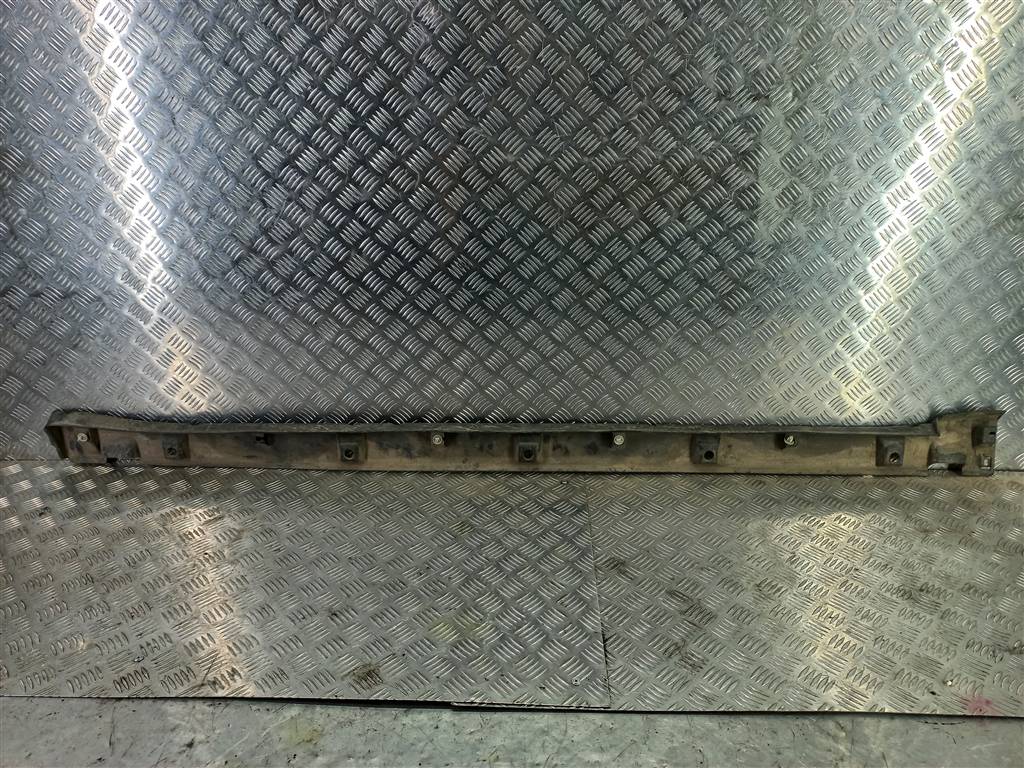 накладка порога SUZUKI Grand Vitara 2.0 4WD MT (140 л.с.)Grand Vitara  II (2005—2008) Внедорожник 7766165j0, 1900 рублей, Москва