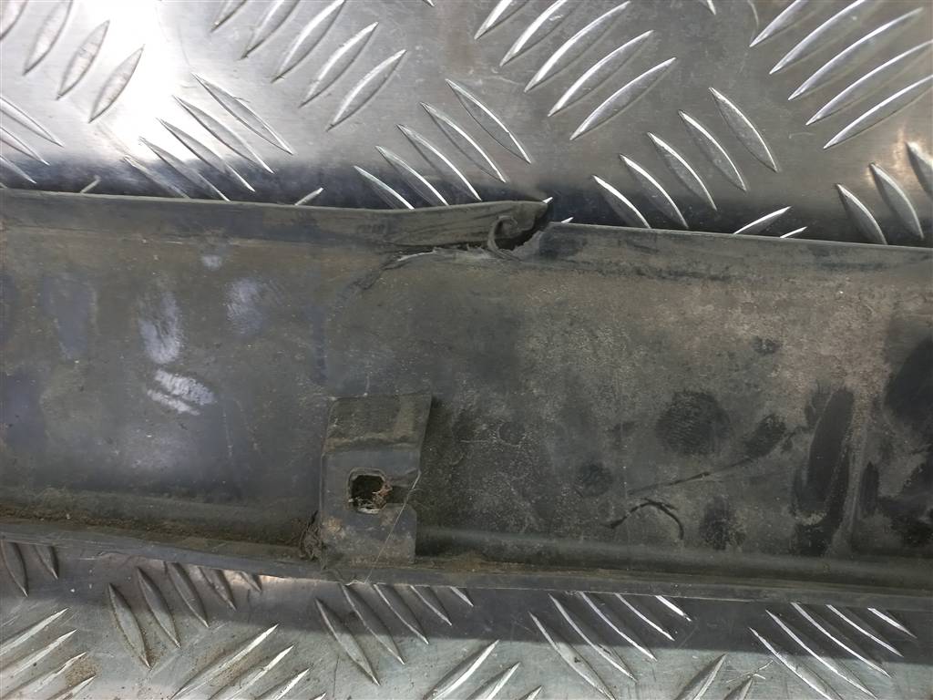 накладка порога SUZUKI Grand Vitara 2.0 4WD MT (140 л.с.)Grand Vitara  II (2005—2008) Внедорожник 7766165j0, 1900 рублей, Москва