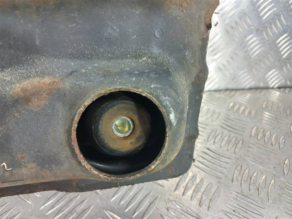 балка продольная (лыжа) SUZUKI Grand Vitara 2.4 AT (169 л.с.)Grand Vitara  II рестайлинг (2008—2012) Внедорожник, 13050 рублей, Москва