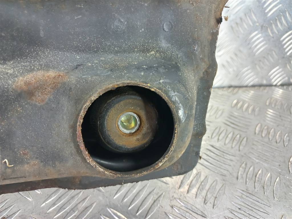 балка продольная (лыжа) SUZUKI Grand Vitara 2.4 AT (169 л.с.)Grand Vitara  II рестайлинг (2008—2012) Внедорожник, 13050 рублей, Москва