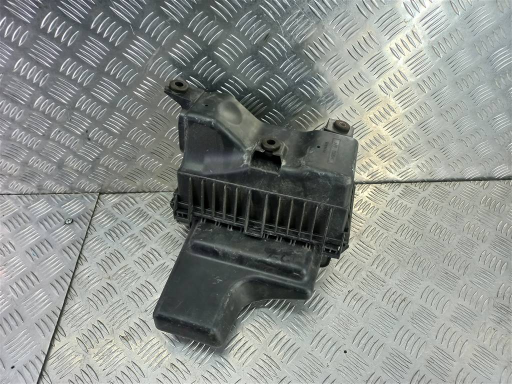 корпус воздушного фильтра MITSUBISHI COLT  MN130292, 2360 рублей, Москва