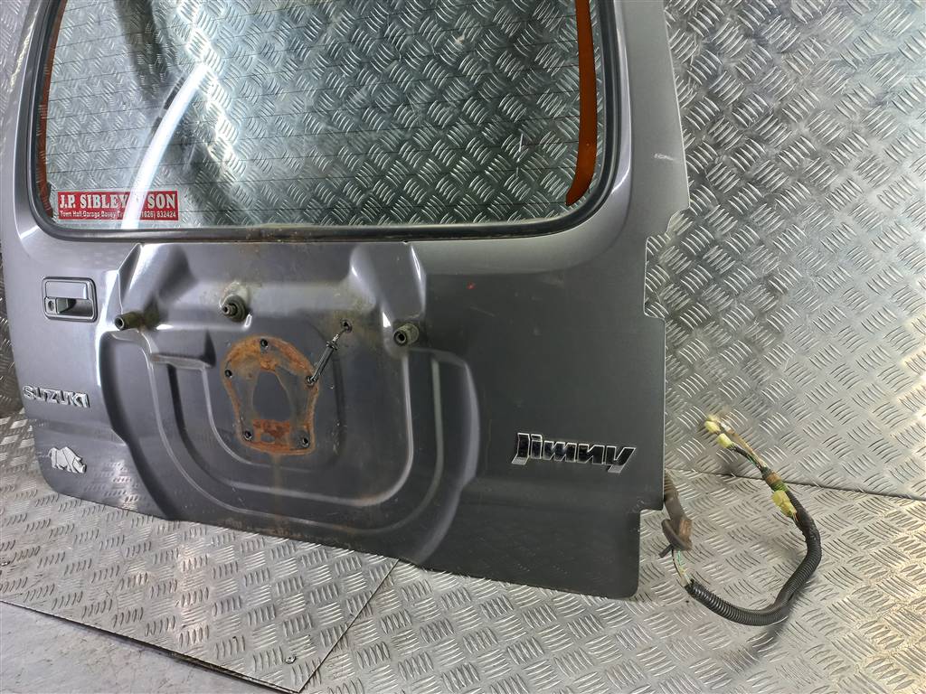крышка багажника SUZUKI JIMNY 1.3 4WD MT (86 л.с.)Jimny  III рестайлинг (2005—2012) Внедорожник 69100-81A03, 25700 рублей, Москва