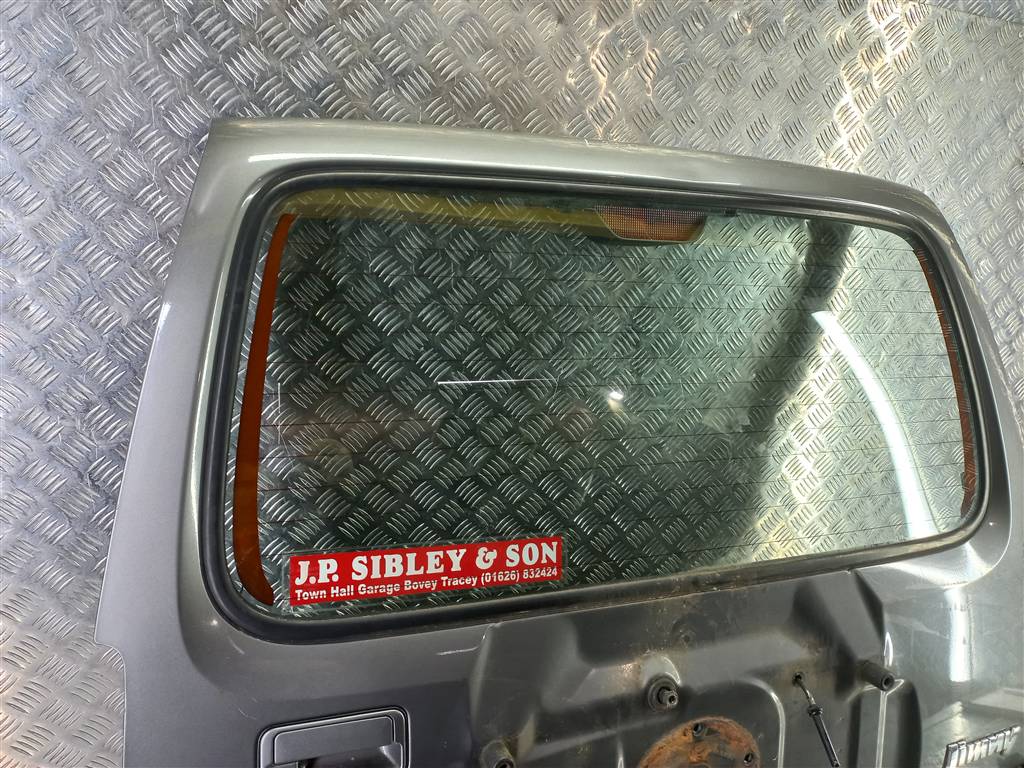 крышка багажника SUZUKI JIMNY 1.3 4WD MT (86 л.с.)Jimny  III рестайлинг (2005—2012) Внедорожник 69100-81A03, 25700 рублей, Москва