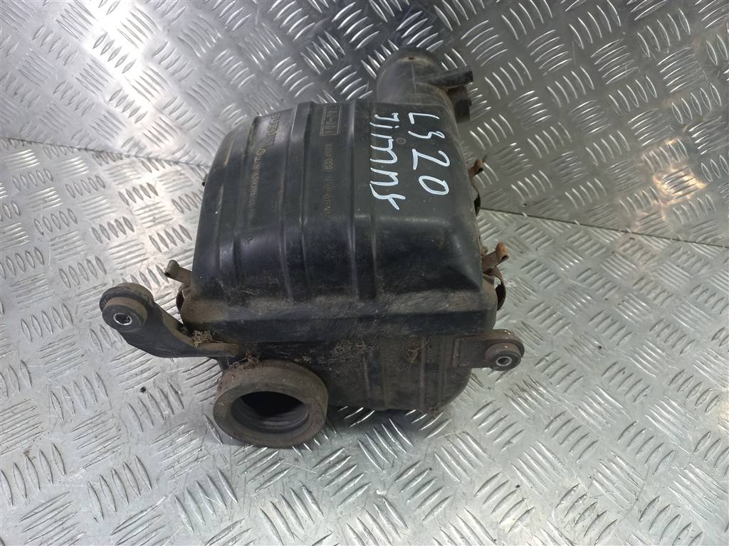 корпус воздушного фильтра SUZUKI JIMNY 1.3 4WD MT (86 л.с.)Jimny  III рестайлинг (2005—2012) Внедорожник 1370076J00, 3740 рублей, Москва