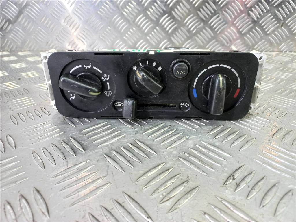 блок управления печкой SUZUKI JIMNY 1.3 4WD MT (86 л.с.)Jimny  III рестайлинг (2005—2012) Внедорожник 7440077A00, 980 рублей, Москва