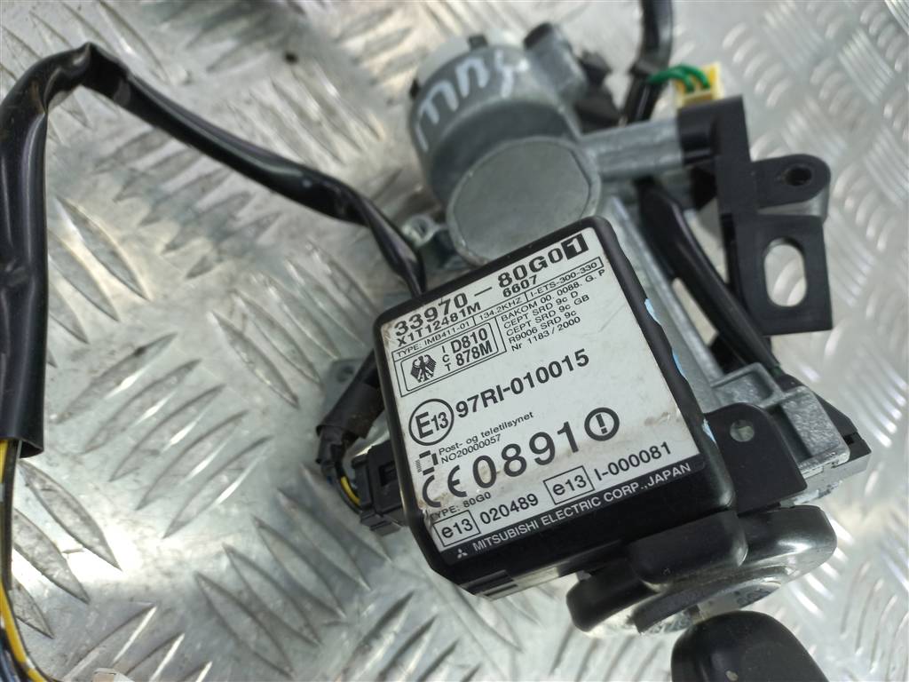 замок зажигания SUZUKI JIMNY 1.3 4WD MT (86 л.с.)Jimny  III рестайлинг (2005—2012) Внедорожник 37103-81831, 5230 рублей, Москва