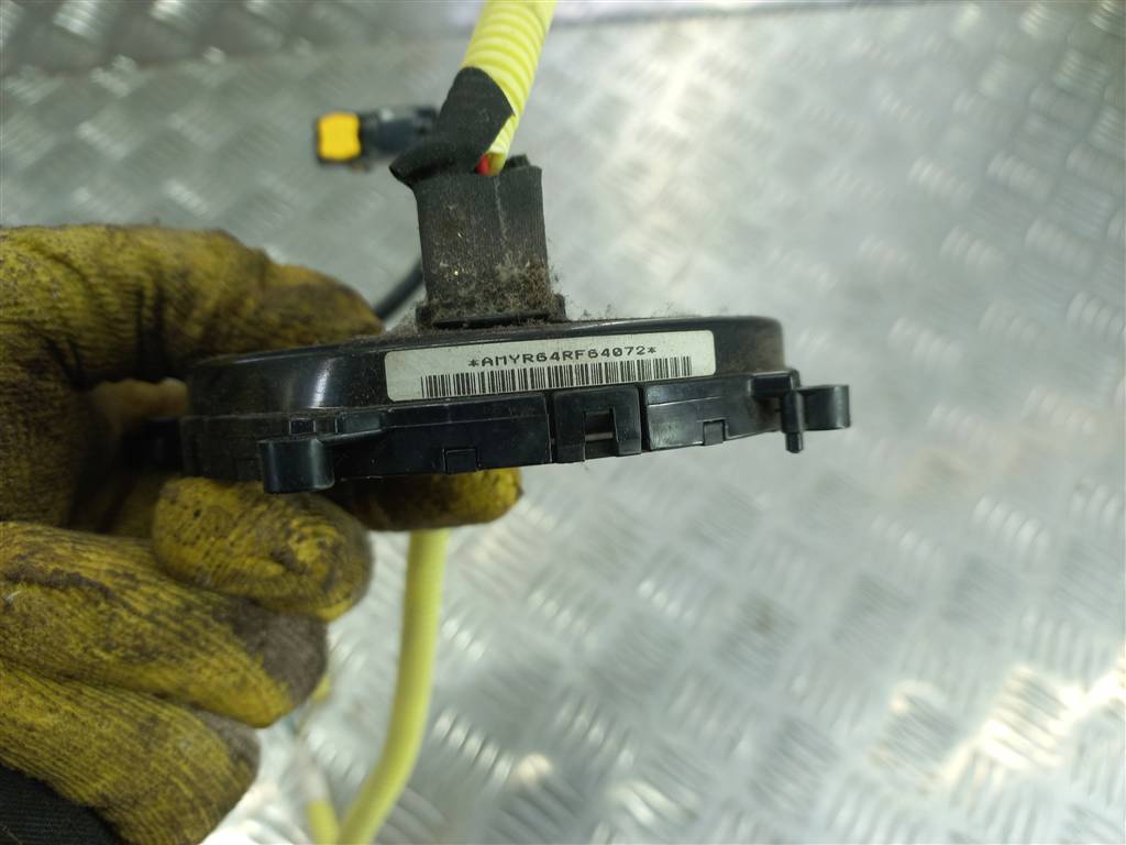 контактное кольцо (шлейф) SUZUKI JIMNY 1.3 4WD MT (86 л.с.)Jimny  III рестайлинг (2005—2012) Внедорожник 3740081AB2, 4200 рублей, Москва