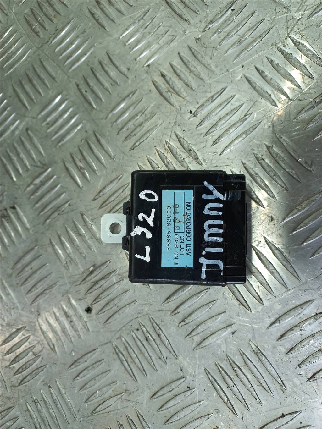 блок управления полным приводом SUZUKI JIMNY 1.3 4WD MT (86 л.с.)Jimny  III рестайлинг (2005—2012) Внедорожник 3888582C00, 1780 рублей, Москва