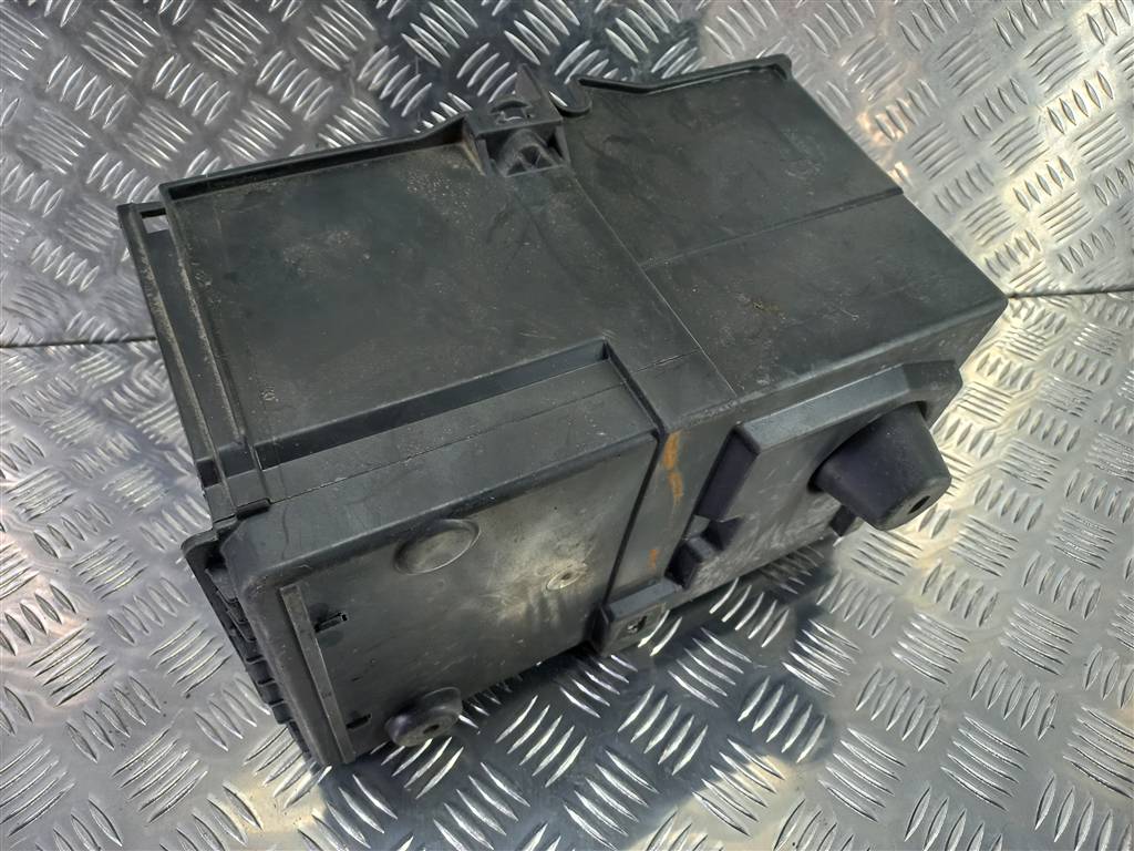 подставка под аккумулятор FORD Focus 2.0 AMT (160 л.с.)Focus  III рестайлинг (2014—2019) Седан am5110723ad, 1440 рублей, Москва