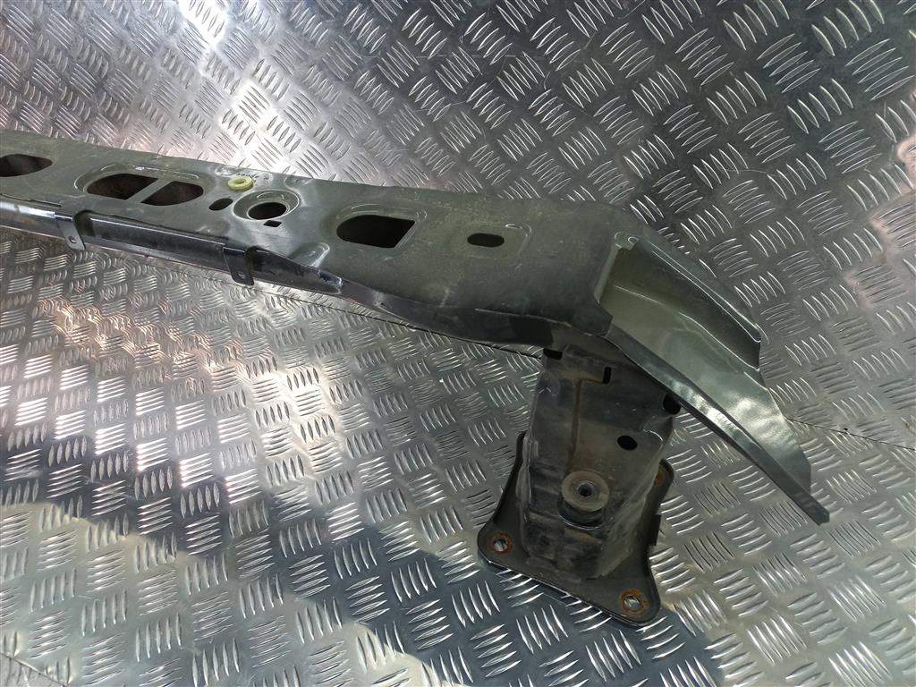 усилитель бампера FORD Focus 2.0 AMT (160 л.с.)Focus  III рестайлинг (2014—2019) Седан 1860770, 8450 рублей, Москва