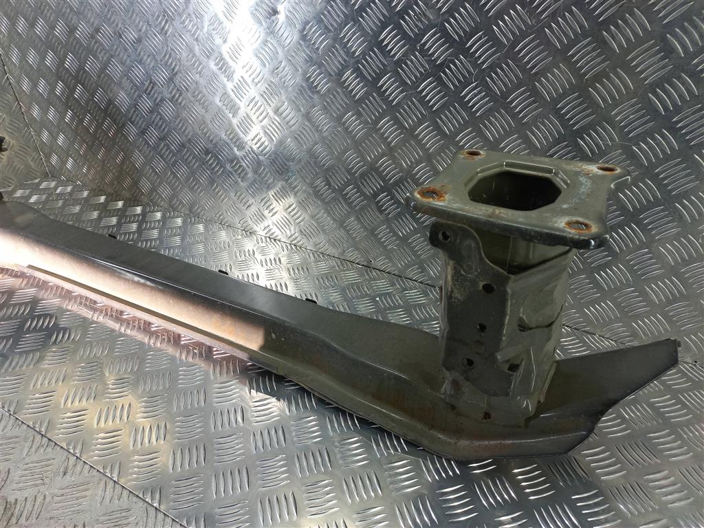 усилитель бампера FORD Focus 2.0 AMT (160 л.с.)Focus  III рестайлинг (2014—2019) Седан 1860770, 8450 рублей, Москва