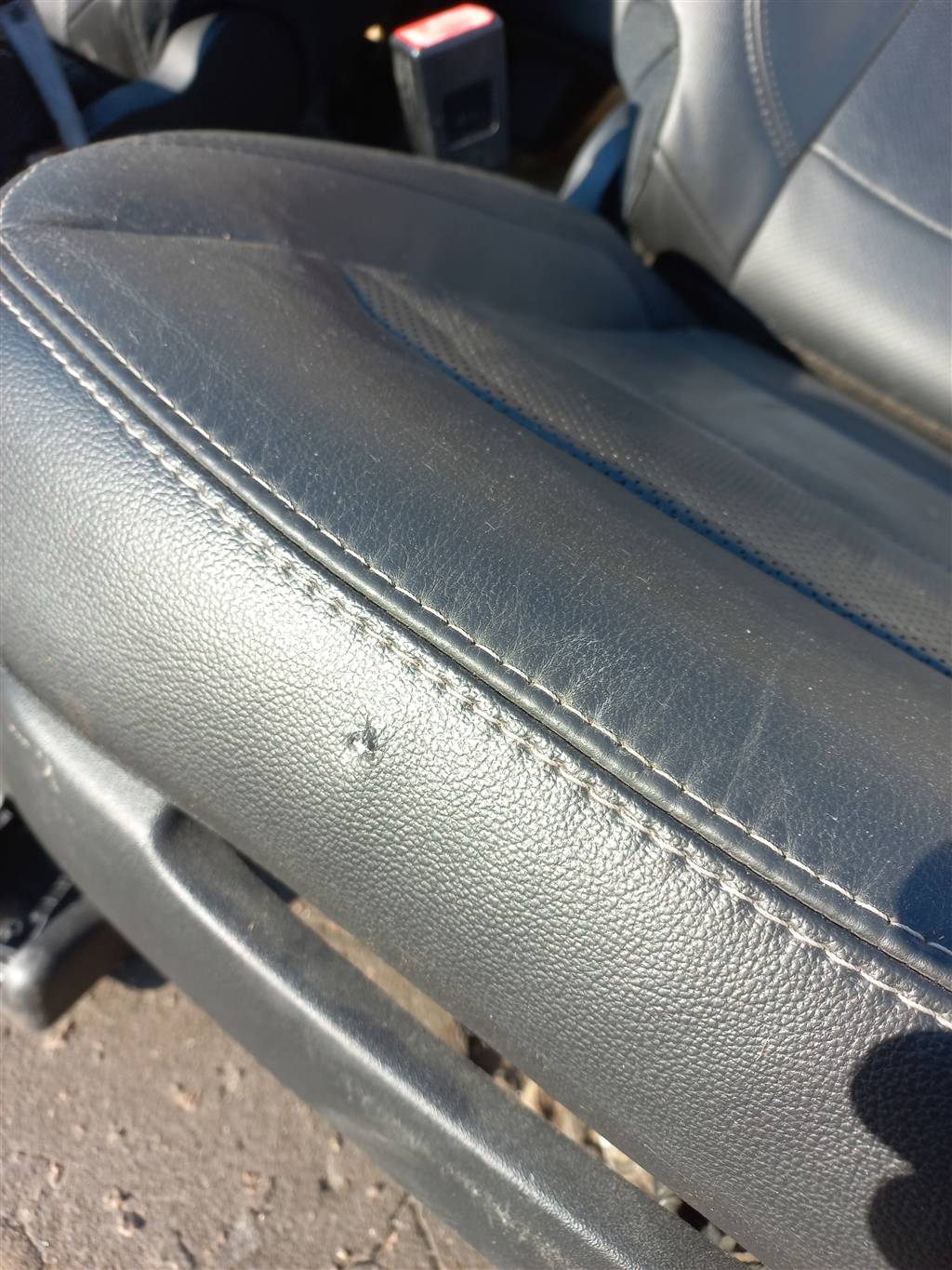 салон FORD EXPLORER 3.5 4WD AT (290 л.с.)Explorer  V рестайлинг (2015—2018) Внедорожник FB5Z7862900HA, 98150 рублей, Москва