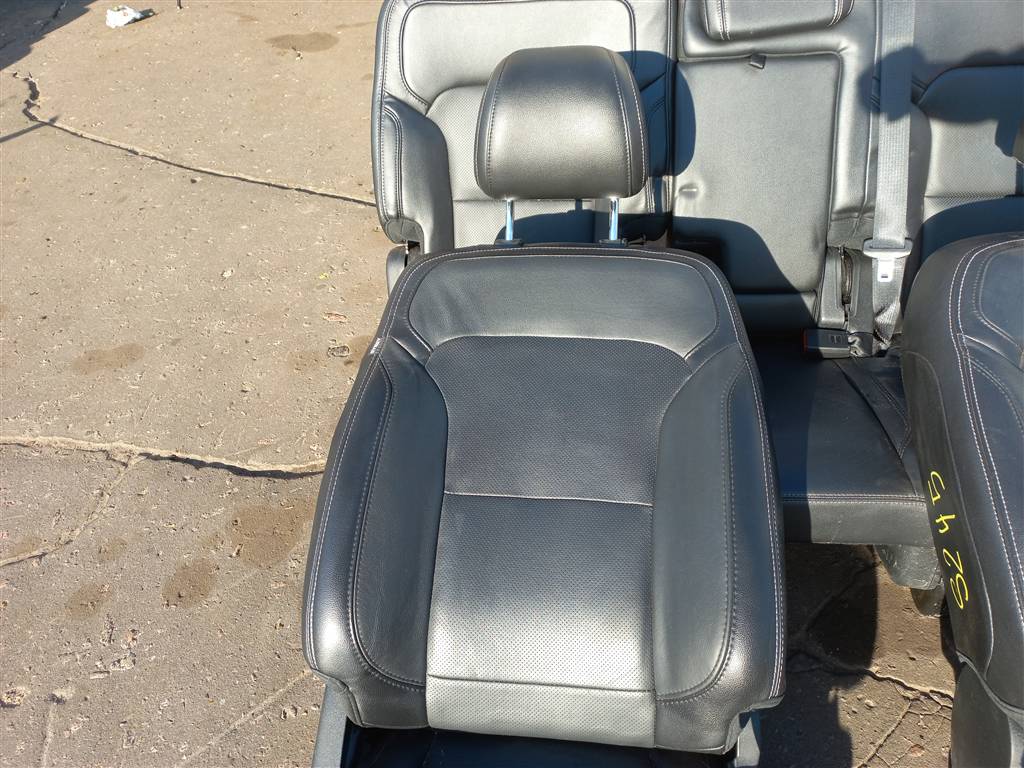 салон FORD EXPLORER 3.5 4WD AT (290 л.с.)Explorer  V рестайлинг (2015—2018) Внедорожник FB5Z7862900HA, 98150 рублей, Москва