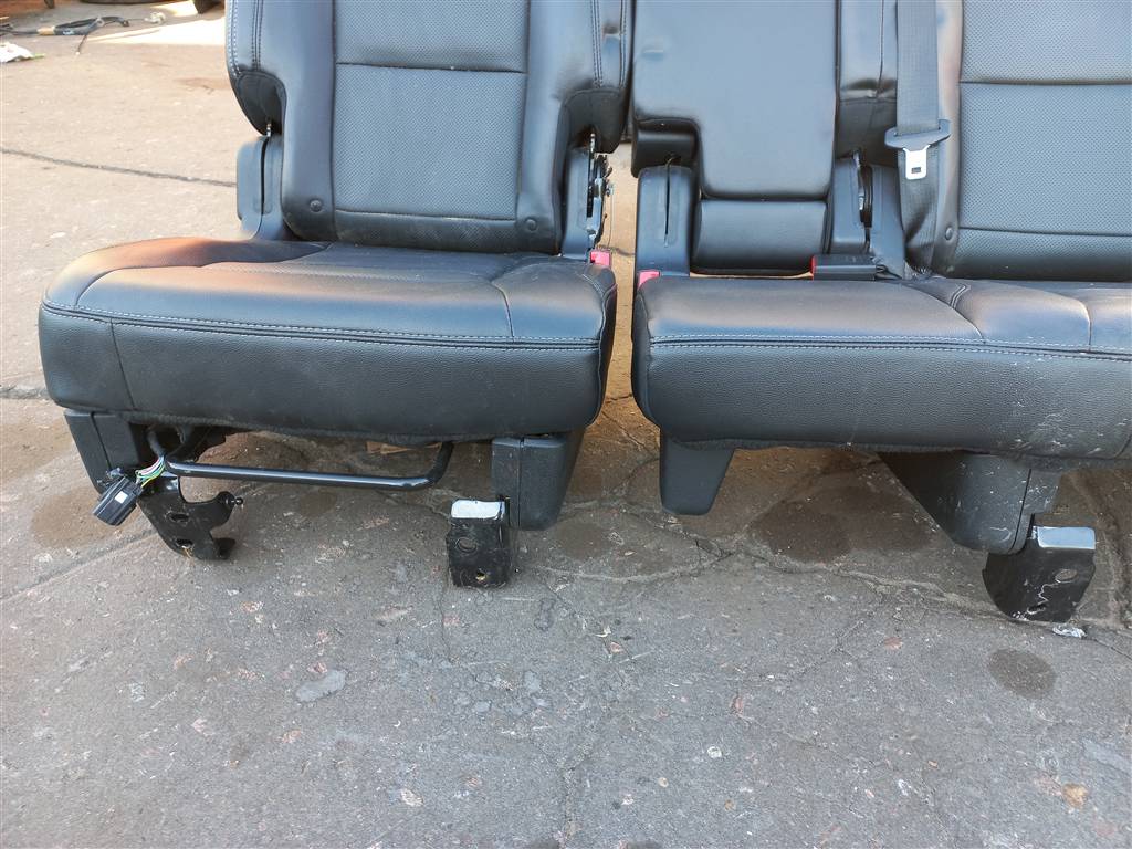 салон FORD EXPLORER 3.5 4WD AT (290 л.с.)Explorer  V рестайлинг (2015—2018) Внедорожник FB5Z7862900HA, 98150 рублей, Москва