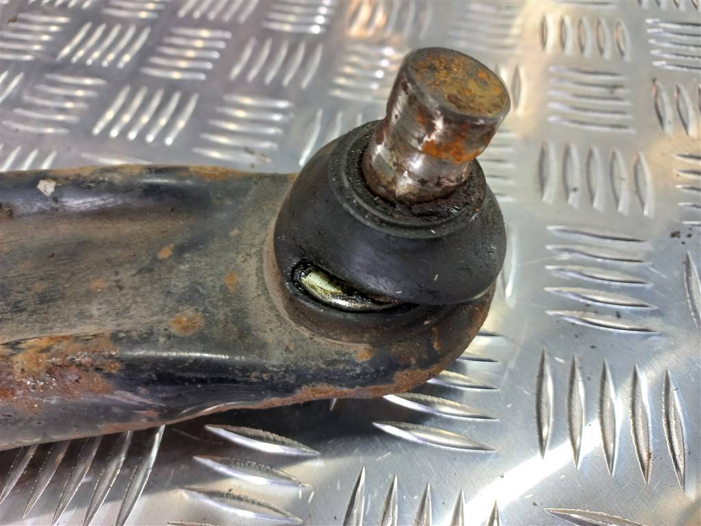 рычаг MITSUBISHI ASX  4013A282, 2360 рублей, Москва