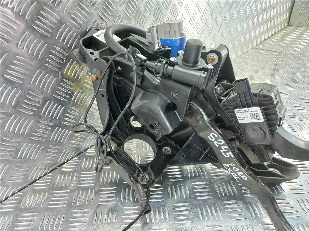 педальный узел FORD EXPLORER 3.5 4WD AT (290 л.с.)Explorer  V рестайлинг (2015—2018) Внедорожник bb539f856gk, 8450 рублей, Москва