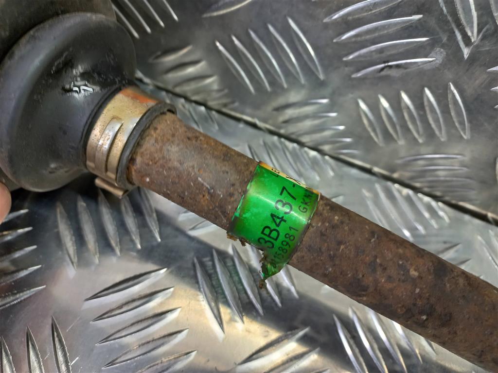 привод FORD Focus 2.0 AMT (160 л.с.)Focus  III рестайлинг (2014—2019) Седан FV6Z3B437G, 9600 рублей, Москва