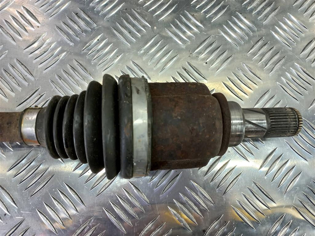 привод FORD Focus 2.0 AMT (160 л.с.)Focus  III рестайлинг (2014—2019) Седан FV6Z3B437G, 9600 рублей, Москва