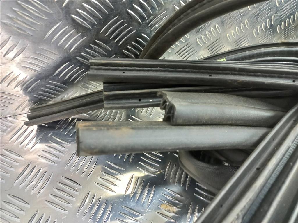 уплотнитель FORD Focus 2.0 AMT (160 л.с.)Focus  III рестайлинг (2014—2019) Седан CV6Z-5820530-A, 3900 рублей, Москва