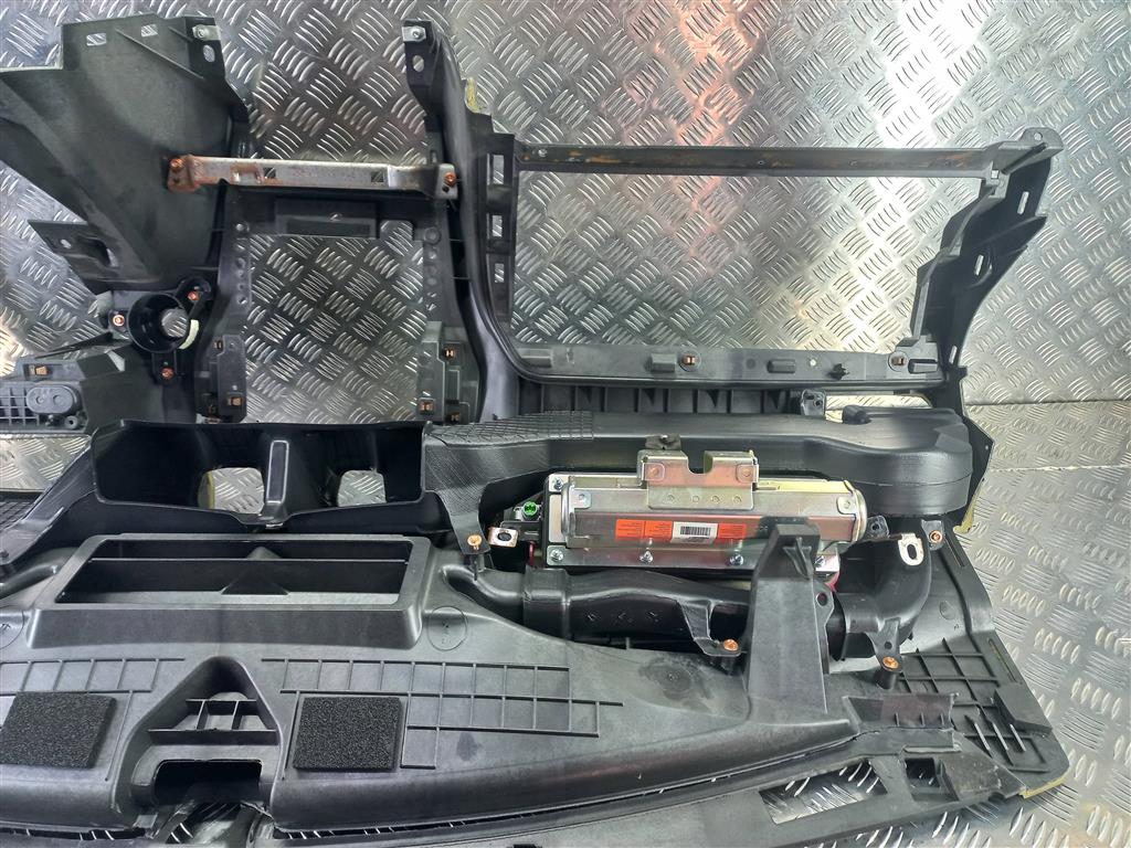 торпедо FORD EXPLORER 3.5 4WD AT (290 л.с.)Explorer  V рестайлинг (2015—2018) Внедорожник FB5Z-7804320-CA, 27539 рублей, Москва