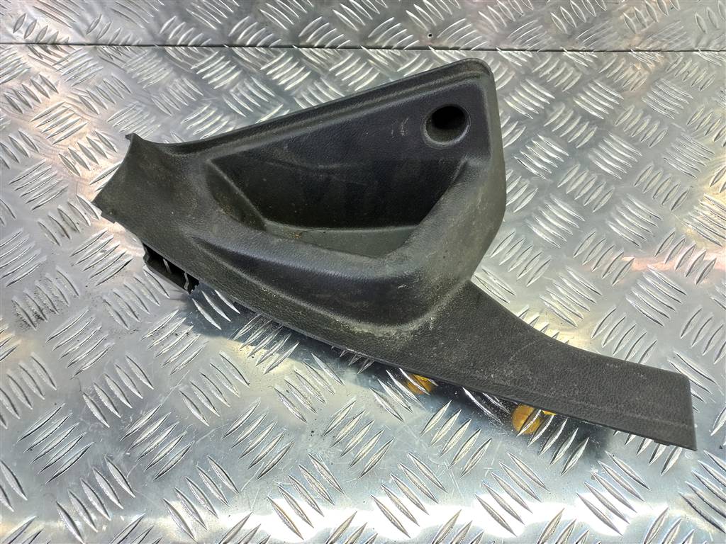 накладка FORD Focus 2.0 AMT (160 л.с.)Focus  III рестайлинг (2014—2019) Седан cm51a13244bw, 1090 рублей, Москва