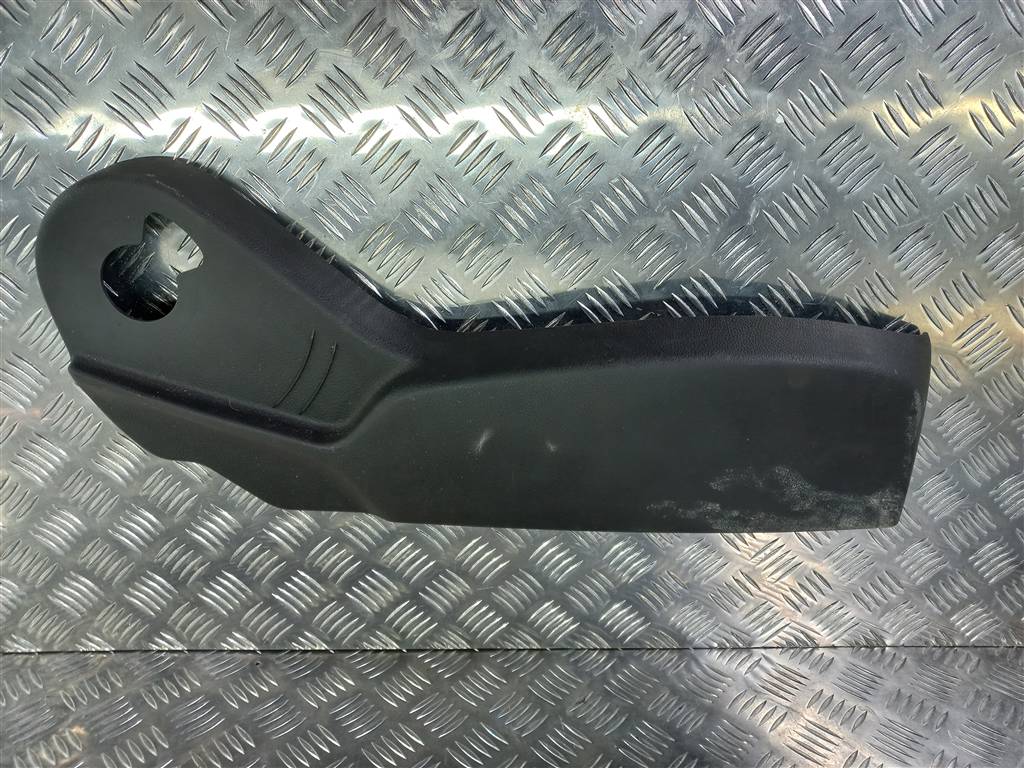 накладка FORD Focus 2.0 AMT (160 л.с.)Focus  III рестайлинг (2014—2019) Седан L0385420, 5580 рублей, Москва