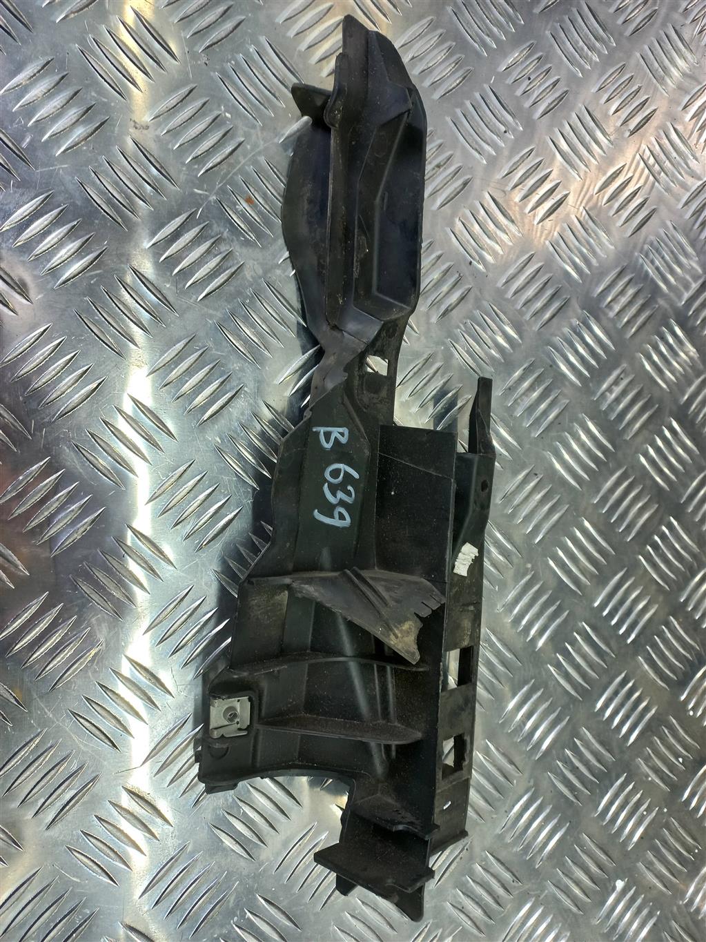 накладка FORD Focus 2.0 AMT (160 л.с.)Focus  III рестайлинг (2014—2019) Седан bm51a02476ae, 1210 рублей, Москва