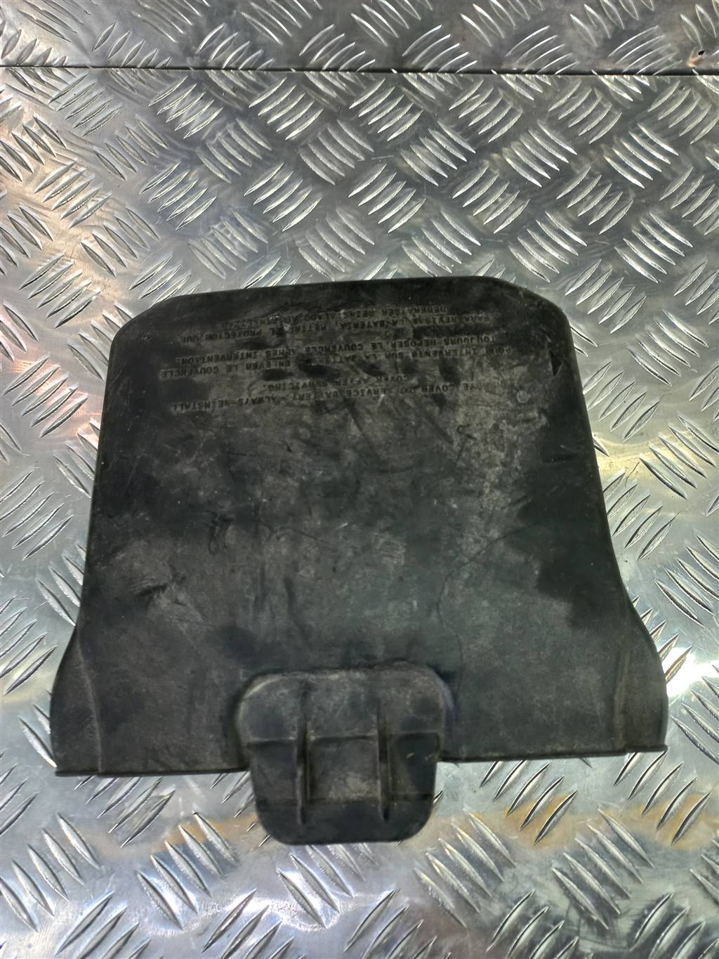 крышка аккумулятора FORD Focus 2.0 AMT (160 л.с.)Focus  III рестайлинг (2014—2019) Седан am5110a659ca, 1670 рублей, Москва