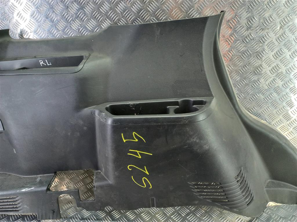 обшивка FORD EXPLORER 3.5 4WD AT (290 л.с.)Explorer  V рестайлинг (2015—2018) Внедорожник BB537831113AAW, 6500 рублей, Москва