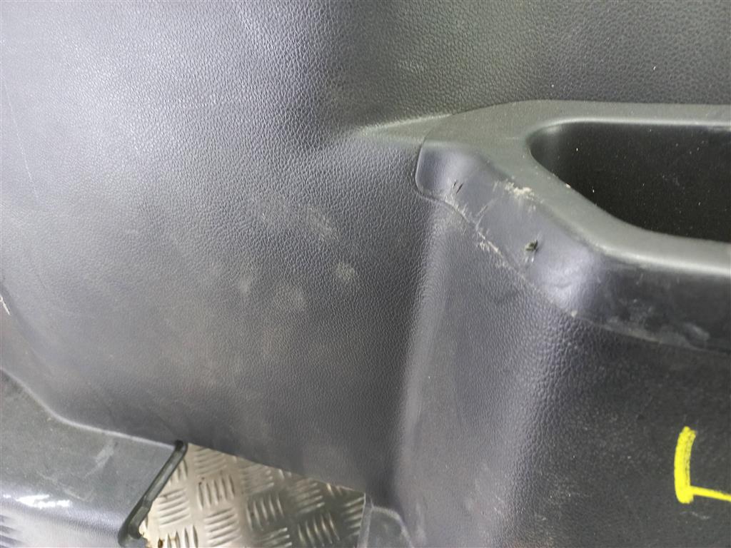 обшивка FORD EXPLORER 3.5 4WD AT (290 л.с.)Explorer  V рестайлинг (2015—2018) Внедорожник BB537831113AAW, 6500 рублей, Москва