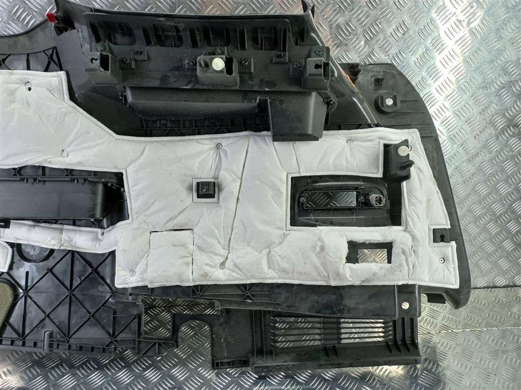 обшивка FORD EXPLORER 3.5 4WD AT (290 л.с.)Explorer  V рестайлинг (2015—2018) Внедорожник BB537831113AAW, 6500 рублей, Москва