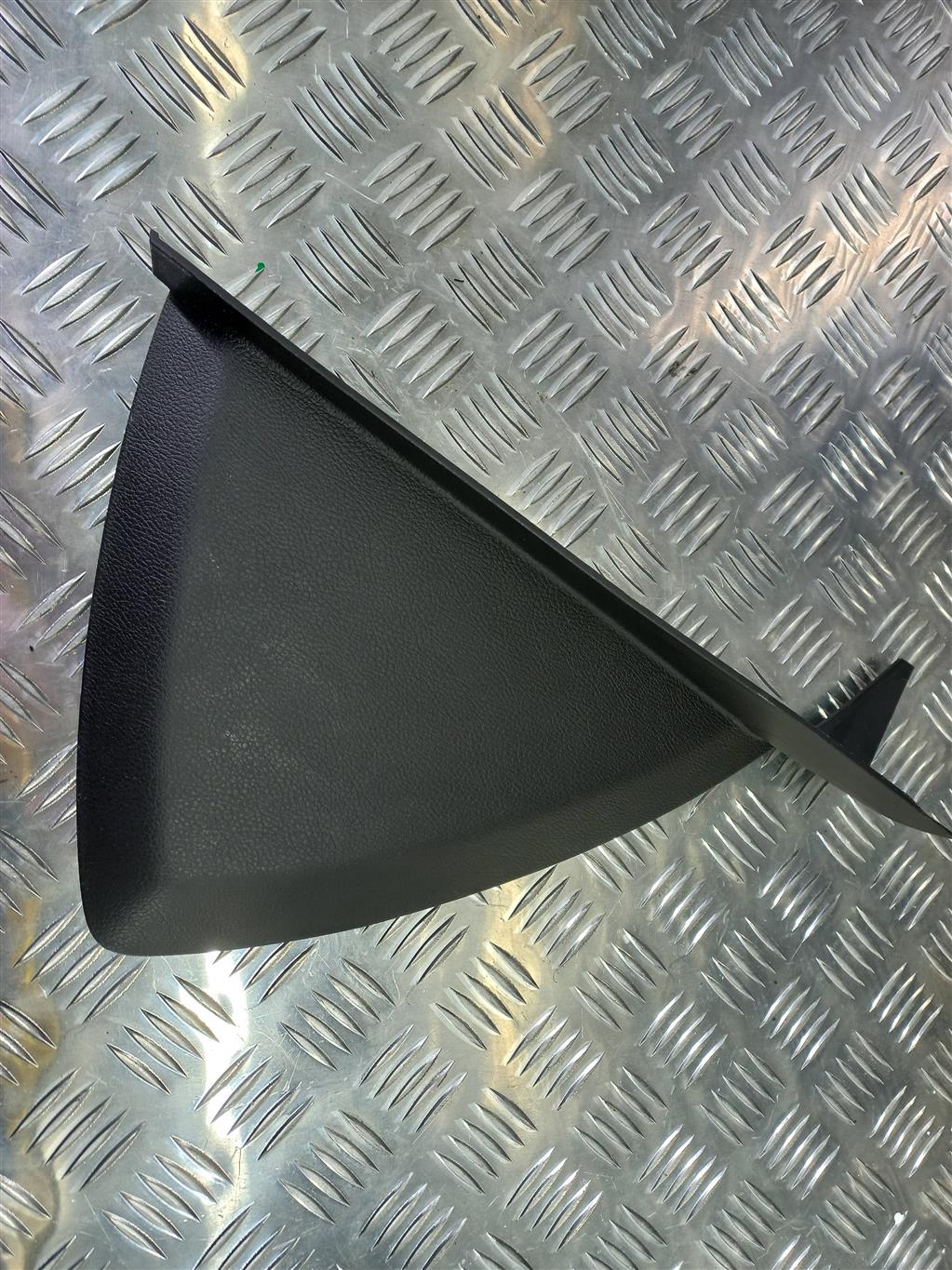 накладка FORD Focus 2.0 AMT (160 л.с.)Focus  III рестайлинг (2014—2019) Седан BM51A044C60, 980 рублей, Москва