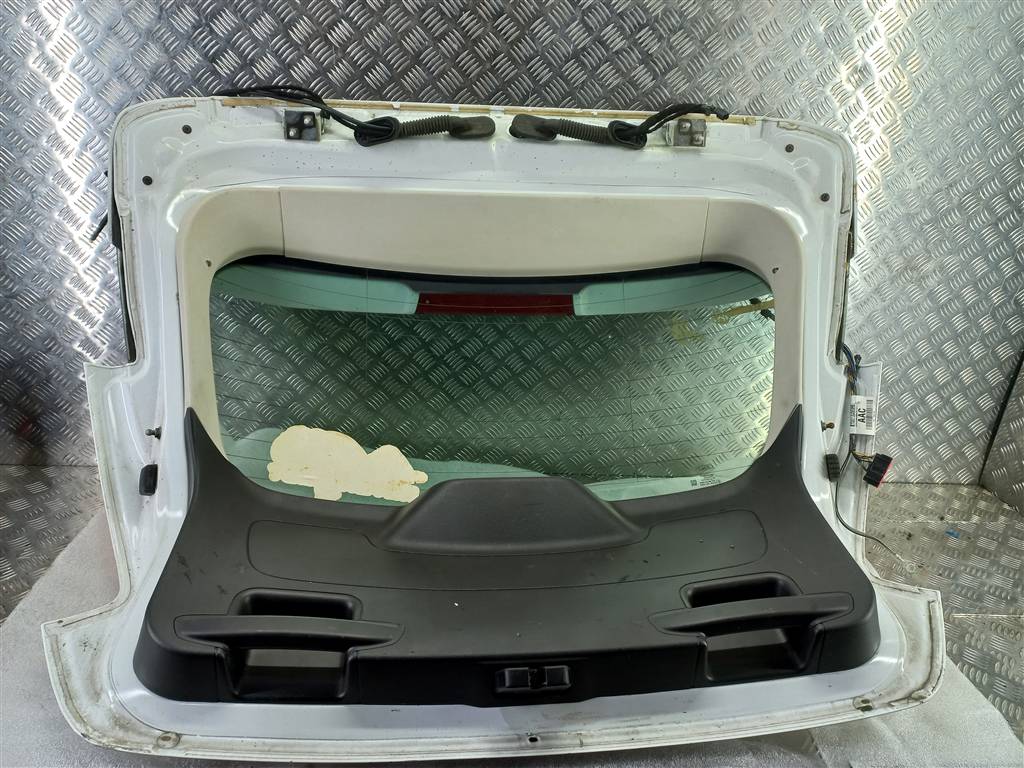 крышка багажника FORD Focus  1838957, 9600 рублей, Москва