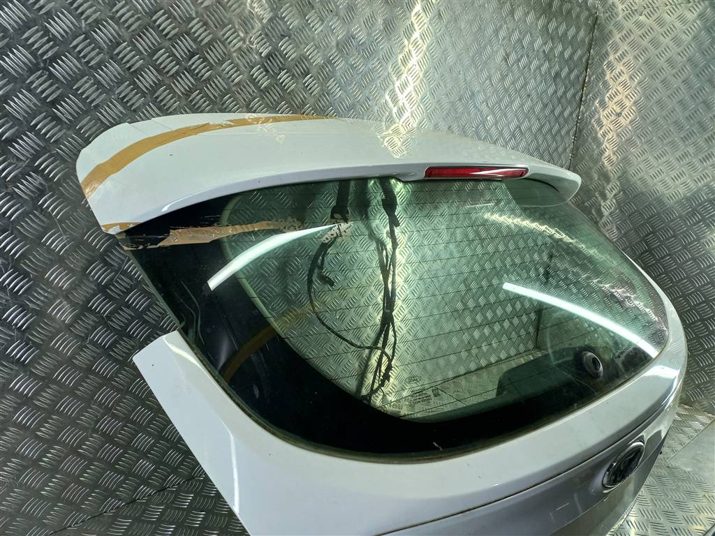 крышка багажника FORD Focus  1838957, 9600 рублей, Москва