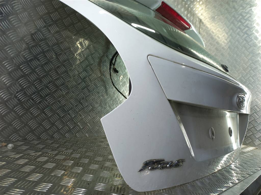 крышка багажника FORD Focus  1838957, 9600 рублей, Москва