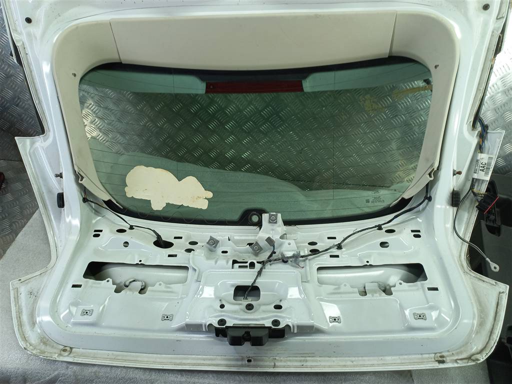 крышка багажника FORD Focus  1838957, 9600 рублей, Москва