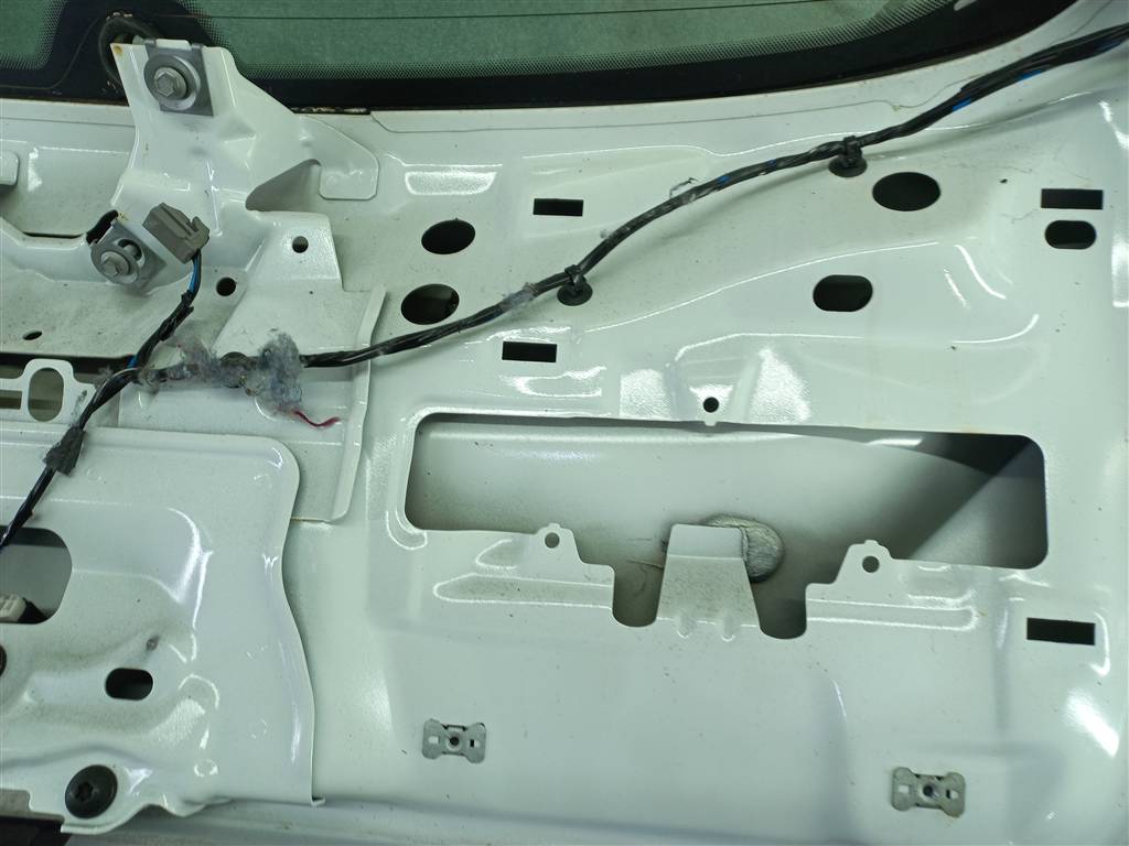 крышка багажника FORD Focus  1838957, 9600 рублей, Москва