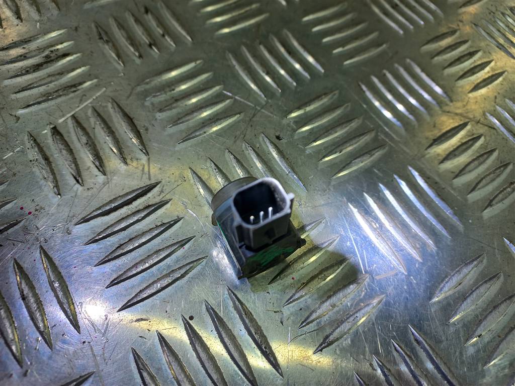 датчик парковки FORD EXPLORER 3.5 4WD AT (290 л.с.)Explorer  V рестайлинг (2015—2018) Внедорожник FR3T15K859, 5690 рублей, Москва