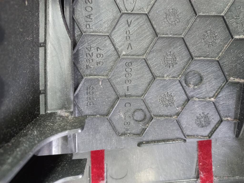 накладка салона FORD EXPLORER 3.5 4WD AT (290 л.с.)Explorer  V рестайлинг (2015—2018) Внедорожник BB537824, 1440 рублей, Москва