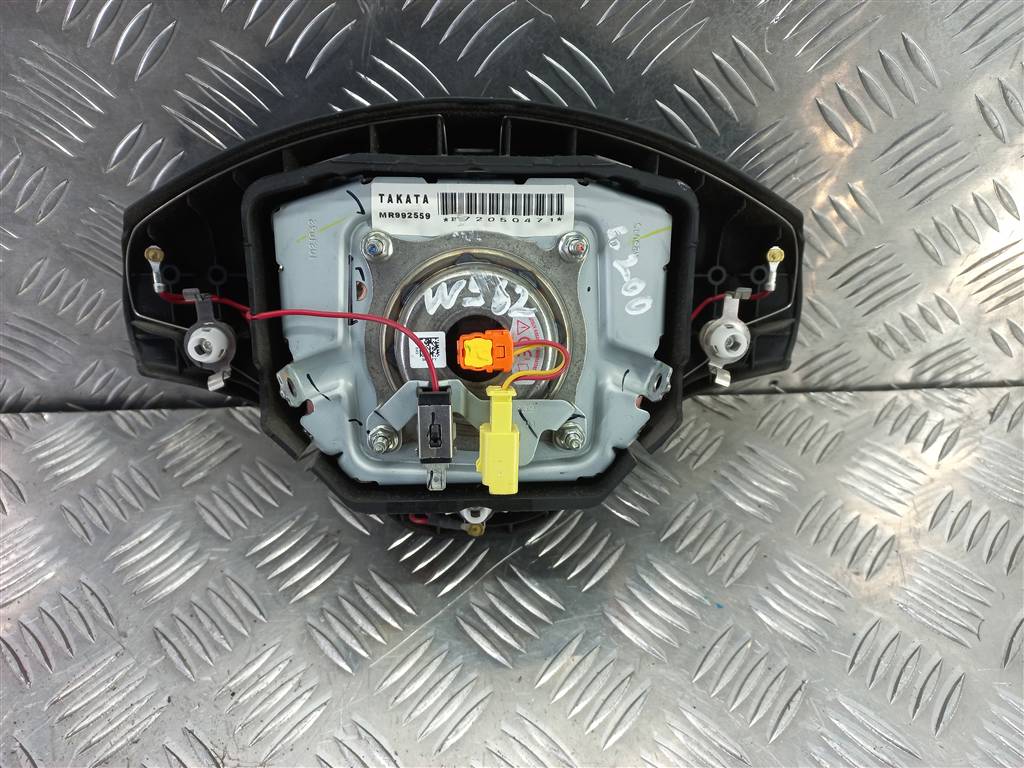 подушка безопасности водителя MITSUBISHI L200  2.5 DI-D 4WD MT (178 л.с.)L200  IV (2006—2014) Пикап MR992559, 4770 рублей, Москва