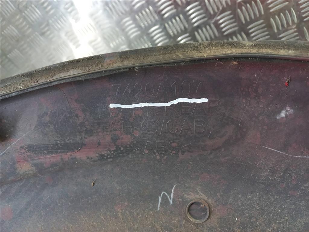 накладка крыла заднего MITSUBISHI L200  2.5 DI-D 4WD MT (178 л.с.)L200  IV (2006—2014) Пикап 7420A113, 3279 рублей, Москва