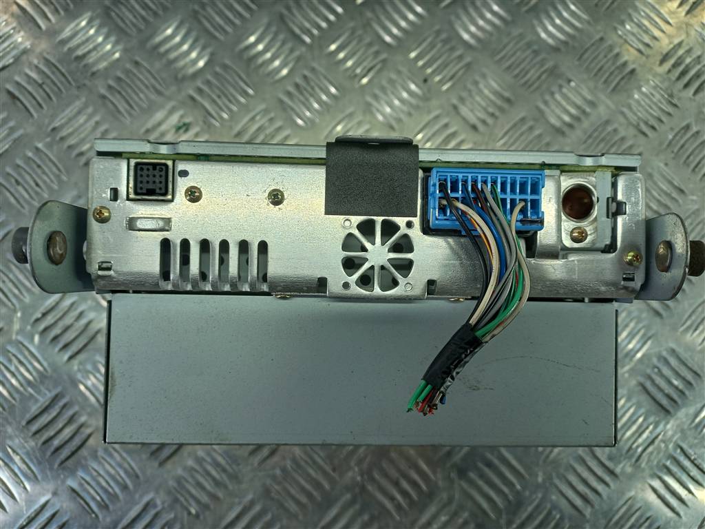 магнитола SUZUKI JIMNY 1.3 4WD MT (86 л.с.)Jimny  III рестайлинг (2005—2012) Внедорожник 39101-76J82, 3279 рублей, Москва