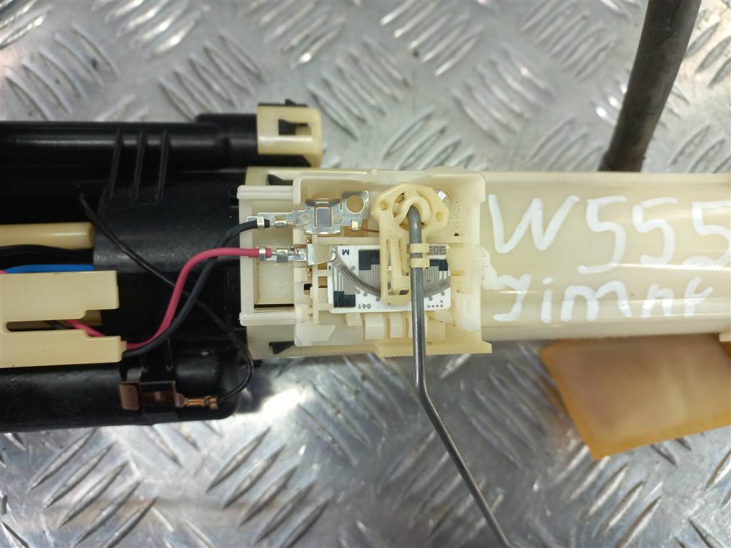 насос топливный (бензонасос) SUZUKI JIMNY 1.3 4WD MT (86 л.с.)Jimny  III рестайлинг (2005—2012) Внедорожник 1510081820, 3620 рублей, Москва