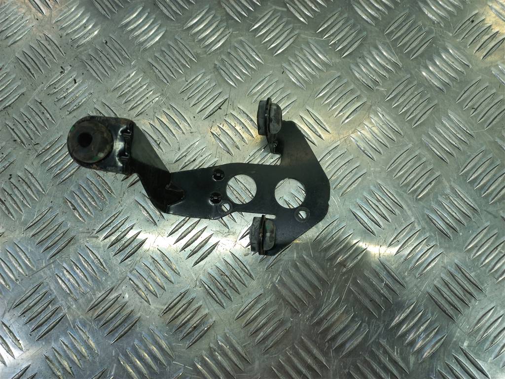 кронштейн FORD Focus 2.0 AMT (160 л.с.)Focus  III рестайлинг (2014—2019) Седан F1FC2B389AA, 2130 рублей, Москва